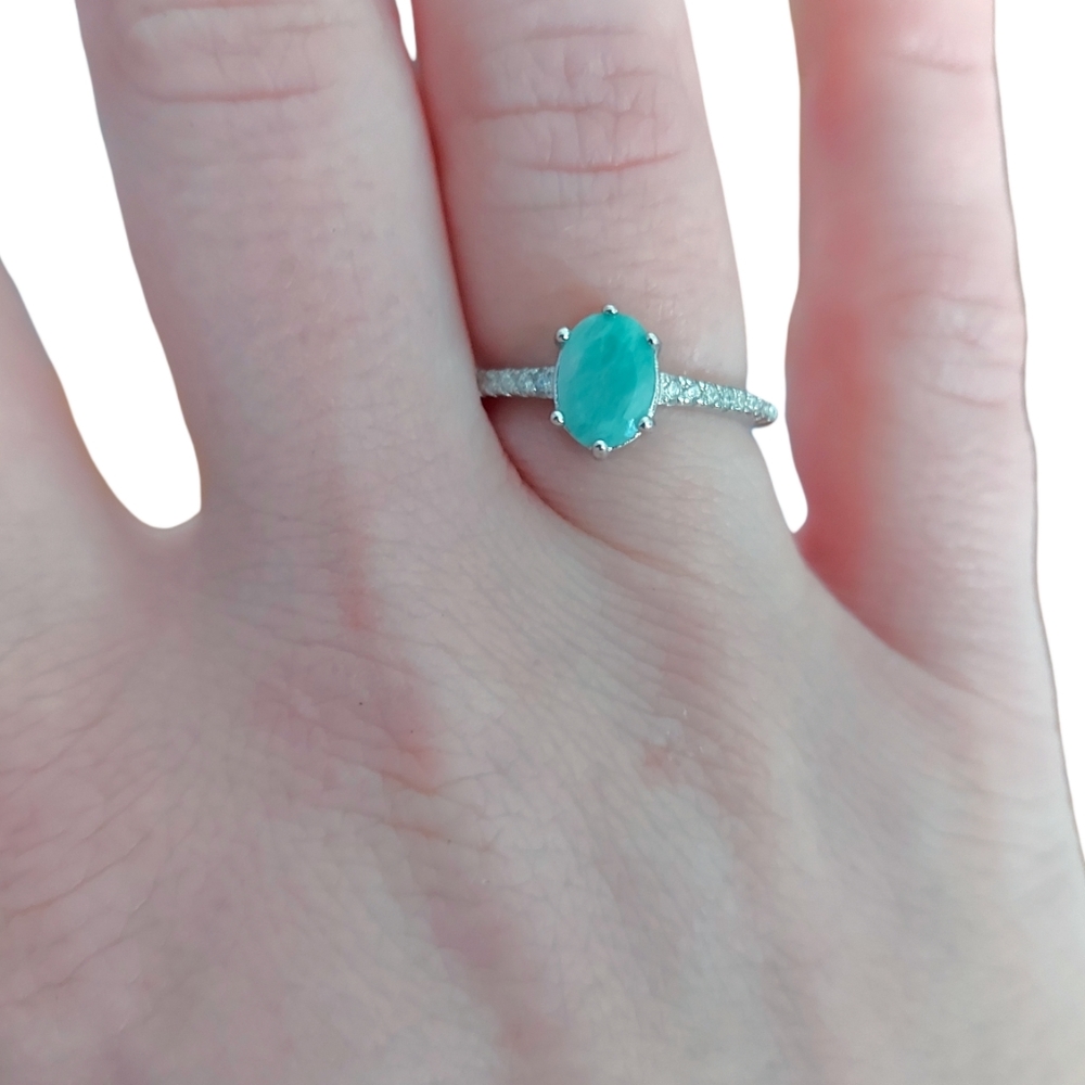 Size 5 | Emrald Silver Ring, New